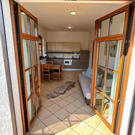 Skalny Stol Centrum Apartment *